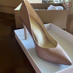 Jessica Simpson Nude heels